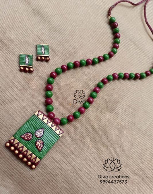 Green Maroon Rectangle Terracotta Jewellery