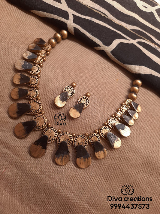 Black signature terracotta jewellery