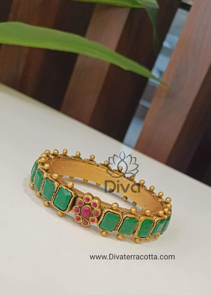 2.6" Kemp Green Terracotta Bangle DC15