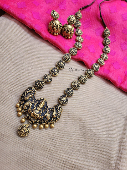 Drop Nagas Terracotta Jewellery