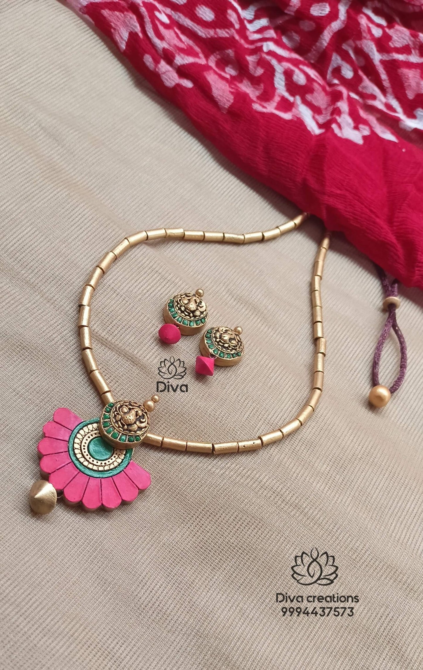 Red Floral Tube Terracotta Jewellery